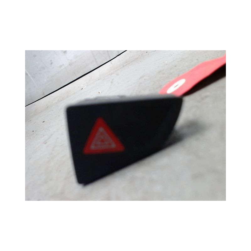 BOUTON DE WARNING CITROEN C5 2 BREAK DIESEL
