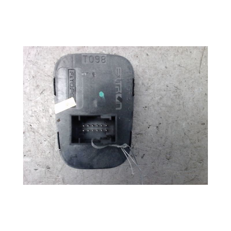 BOUTON DE WARNING CITROEN NEMO  DIESEL