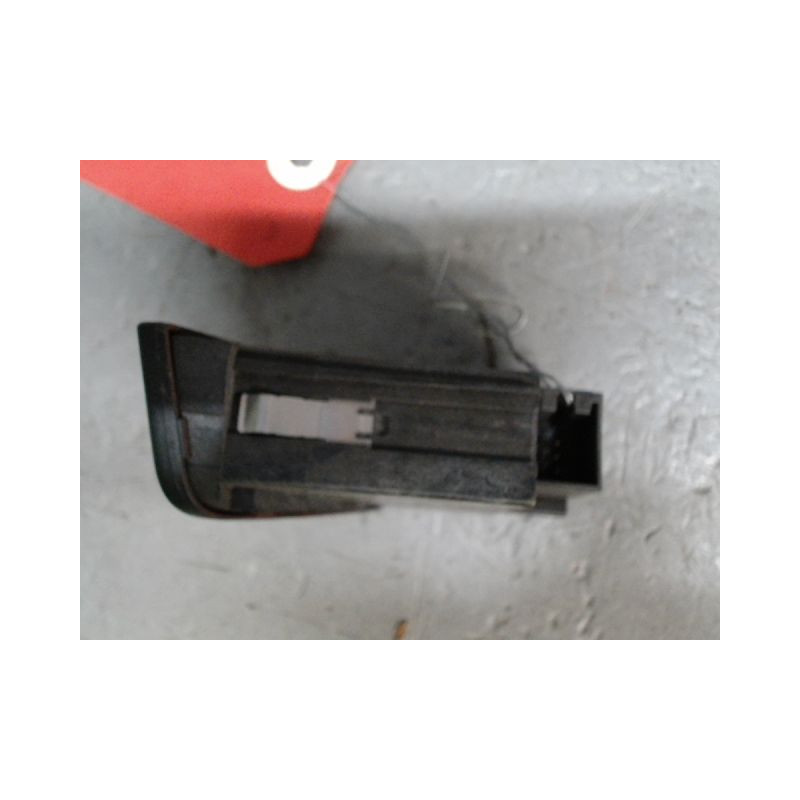 BOUTON DE WARNING AUDI A4 3 AVANT PHASE 1 BREAK  DIES