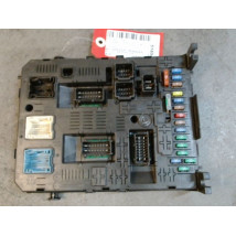 BOITE A FUSIBLES PEUGEOT 308 1 PHASE 1 1.6 HDI - 8V TUR