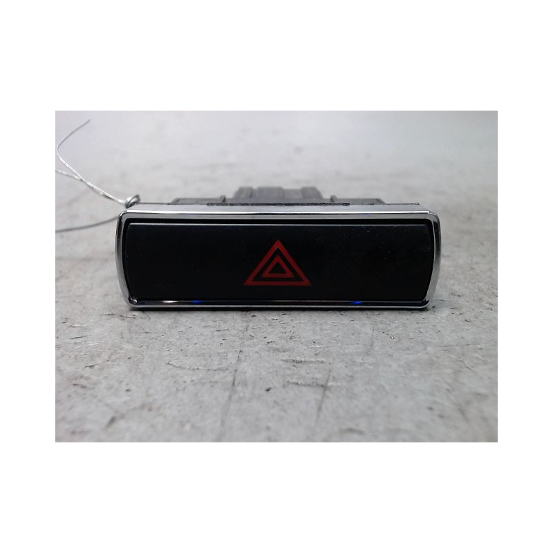 BOUTON DE WARNING FORD GALAXY 2 PHASE 2 2.0 TDCI - 16