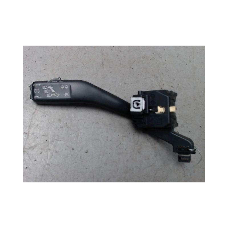 COMMANDE CLIGNOTANT VOLKSWAGEN GOLF 6 2.0 TDI - 16V TURBO