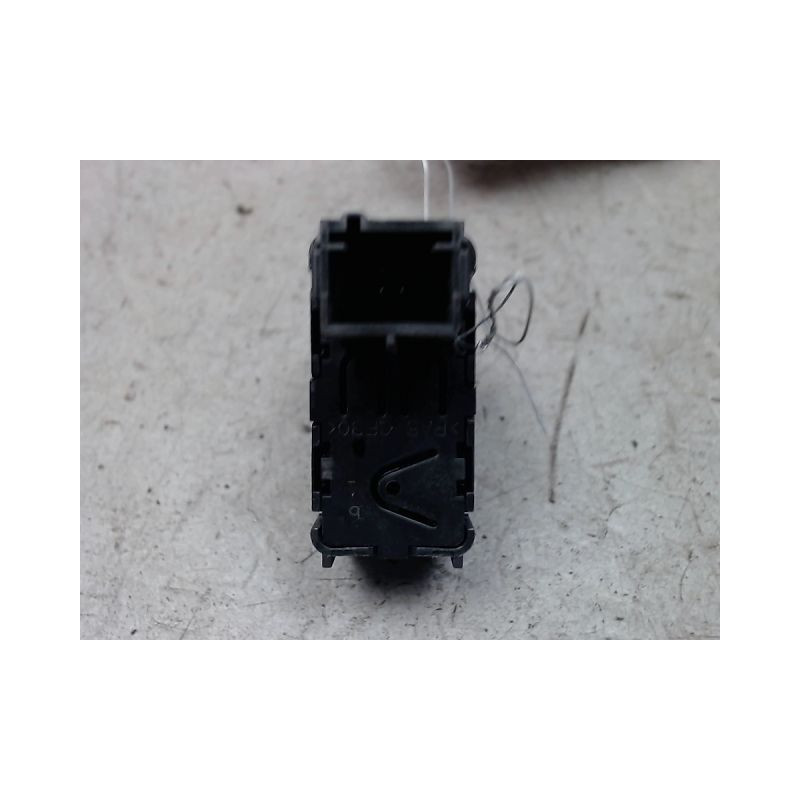 COMMANDE LEVE-GLACE PORTE ARD CITROEN C4 2 PHASE 1 1.6 BLUE HDI - 8V
