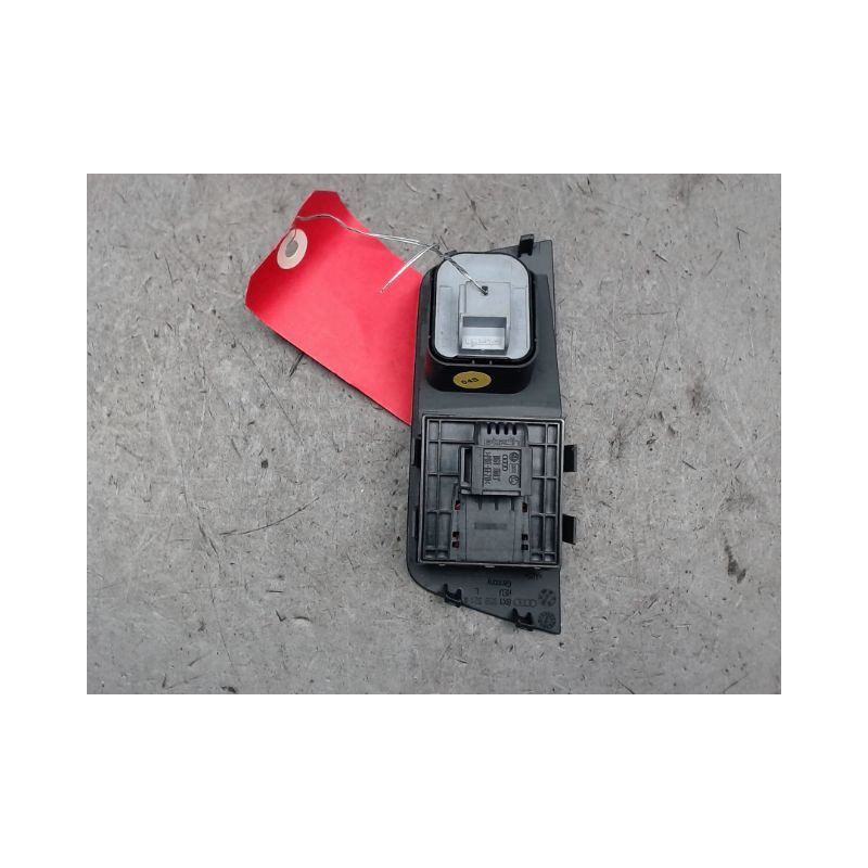 COMMANDE LEVE-GLACE PORTE AVG AUDI A1 1 PHASE 1 1.6 TDI - 16V TUR