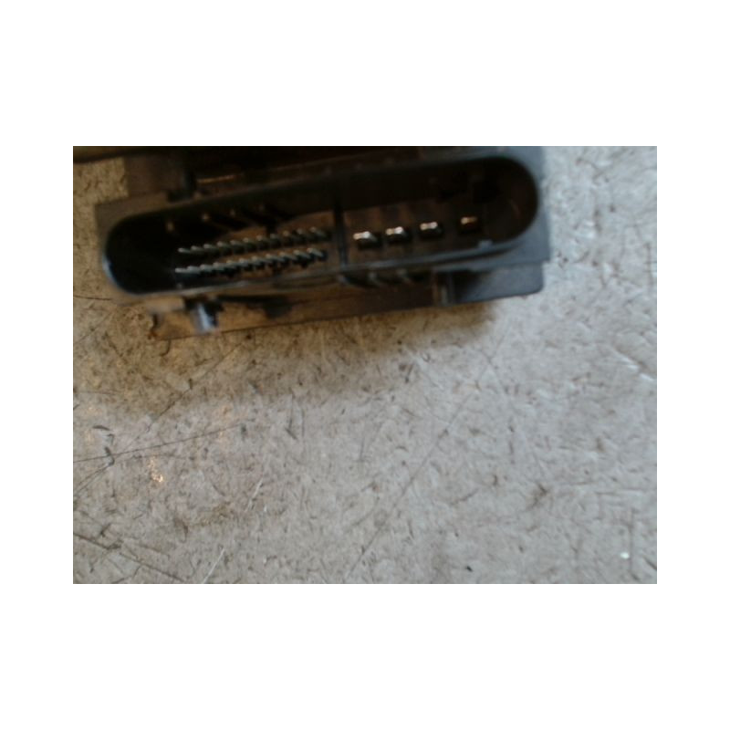 UNITE HYDRAULIQUE ABS RENAULT CLIO 2 CAMPUS PHASE 2 1.2I - 8