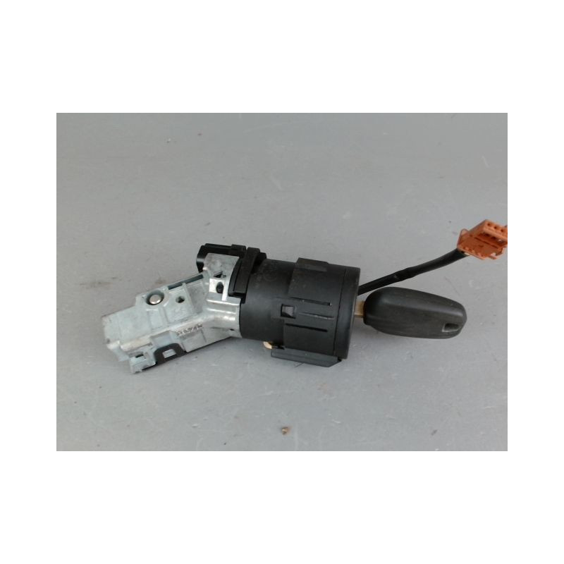 ANTIVOL DE DIRECTION PEUGEOT 208 PHASE 2 ESSENCE