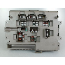 PLATINE FUSIBLE AVANT BMW SERIE 1 E87 PHASE 2 DIESEL