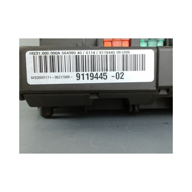 PLATINE FUSIBLE AVANT BMW SERIE 1 E87 PHASE 2 DIESEL