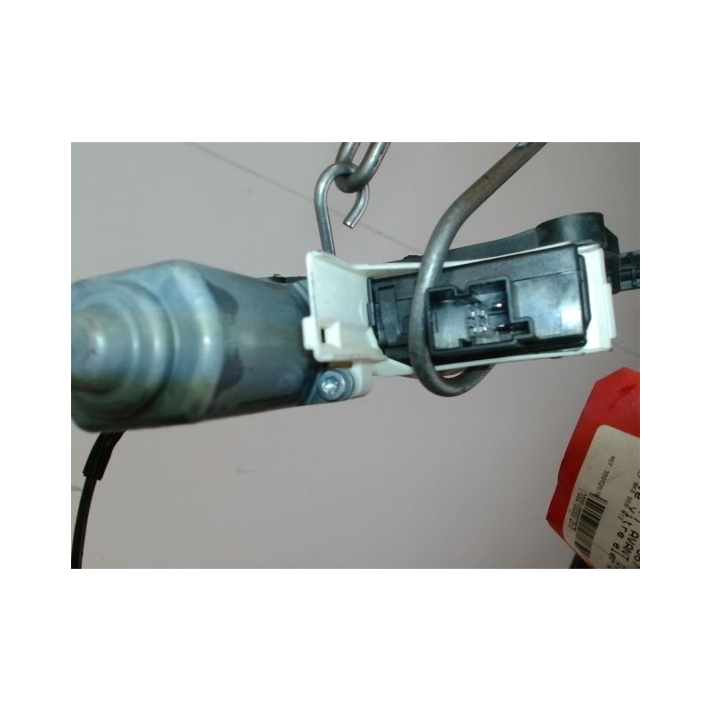 MECANISME+MOTEUR LEVE-GLACE ARRIERE DROIT AUDI A4 3 PHASE 1 DIESEL