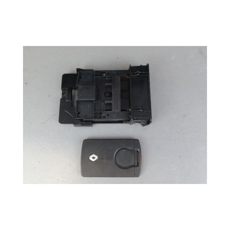 LECTEUR DE CARTE RENAULT LAGUNA 3 PHASE 1 DIESEL