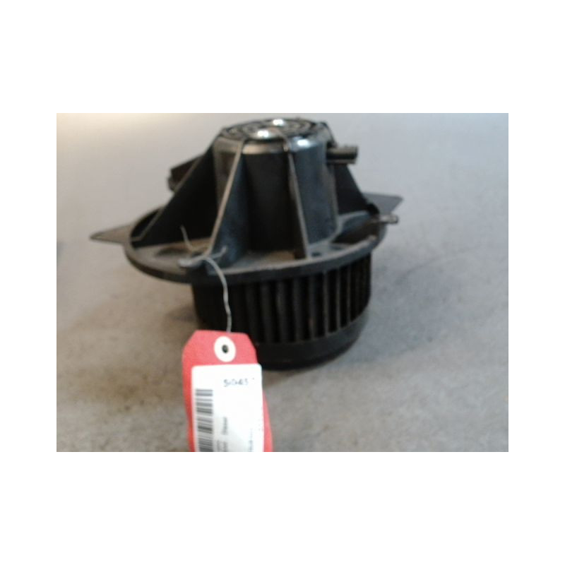 MOTEUR VENTILATEUR CHAUFFAGE CHRYSLER 300C PHASE 1 BREAK .  DIESEL