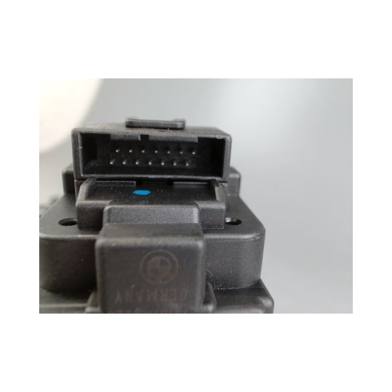 LECTEUR DE CARTE BMW SERIE 3 E91 TOURING PHASE 2 BR