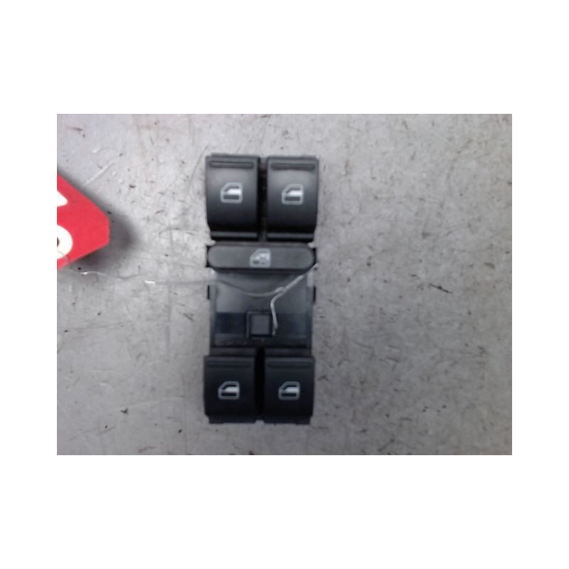 COMMANDE LEVE-GLACE PORTE AVG VOLKSWAGEN GOLF 5 1.9 TDI - 8V TURBO