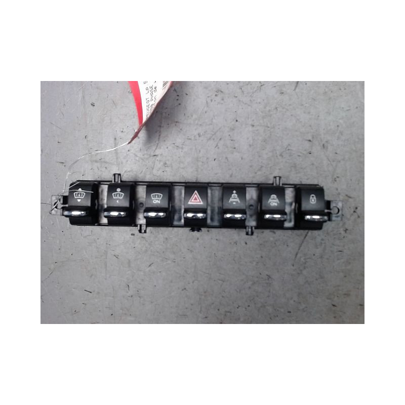 BOUTON DE WARNING PEUGEOT 3008 1 PHASE 1 2.0 HDI - 16V T