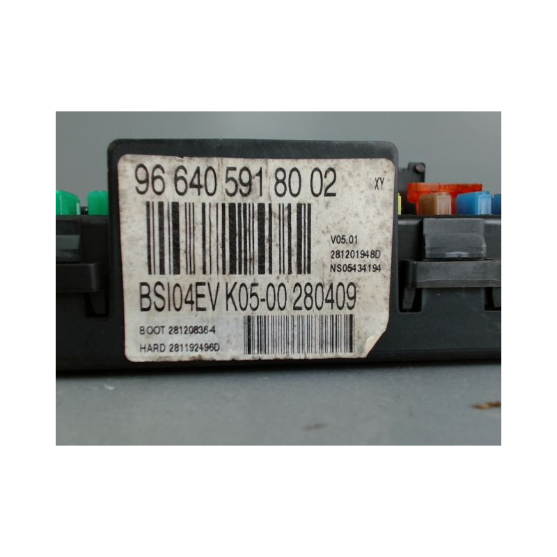 PLATINE FUSIBLE AVANT CITROEN C4 1 PHASE 2 1.6 HDI - 16V TUR