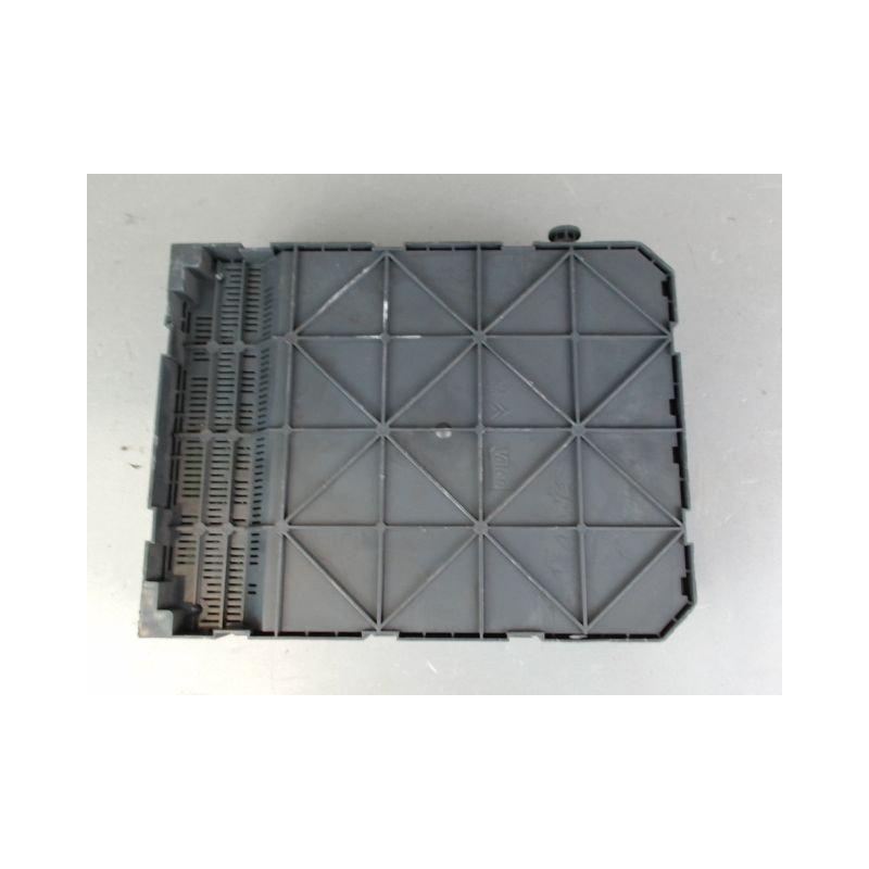 PLATINE FUSIBLE AVANT PEUGEOT 207  DIESEL