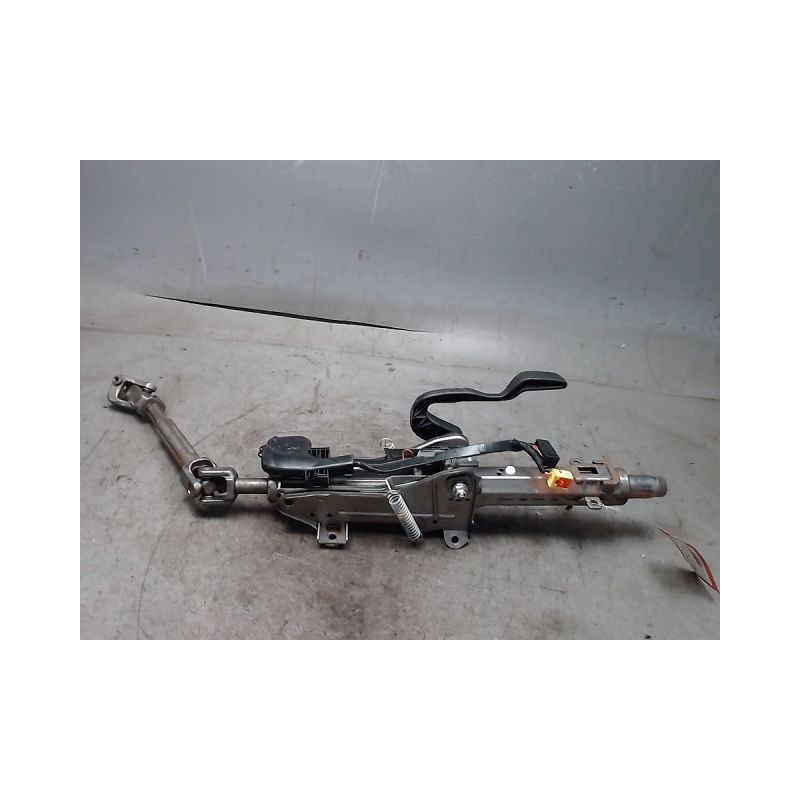 COLONNE DE DIRECTION NON ASSISTEE VOLKSWAGEN GOLF 6 2.0 TDI - 16V TURBO