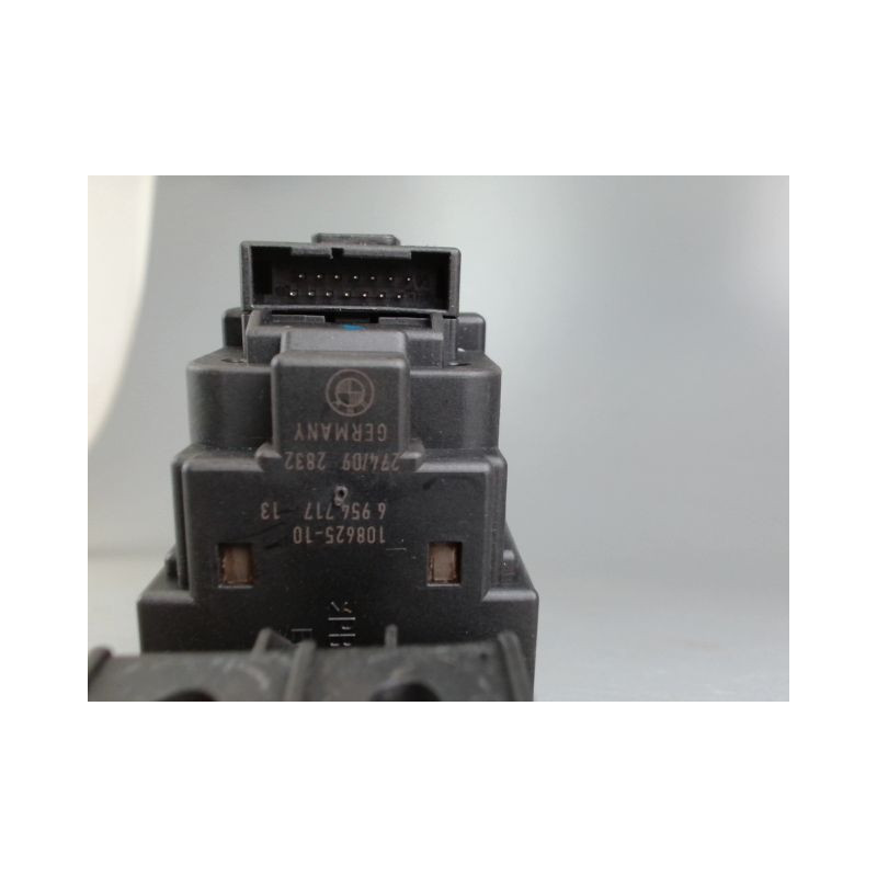 LECTEUR DE CARTE BMW SERIE 1 E87 PHASE 2 116I 2.0I