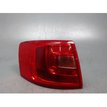 FEU ARRIERE GAUCHE  VOLKSWAGEN JETTA 4