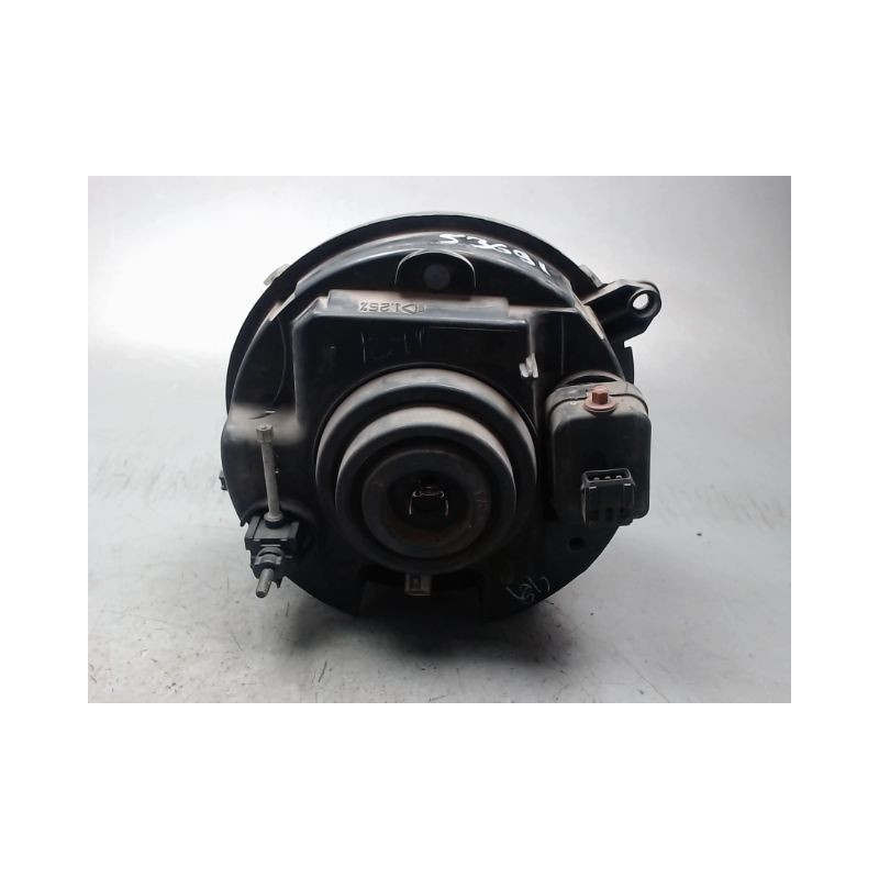 PHARE GAUCHE JEEP CHEROKEE