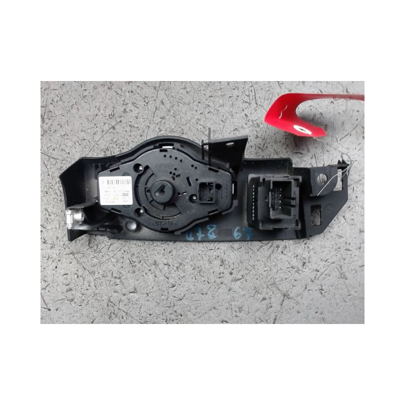 INTERIEUR COMMANDE PHARES AUDI A4 3 PHASE 1 DIESEL