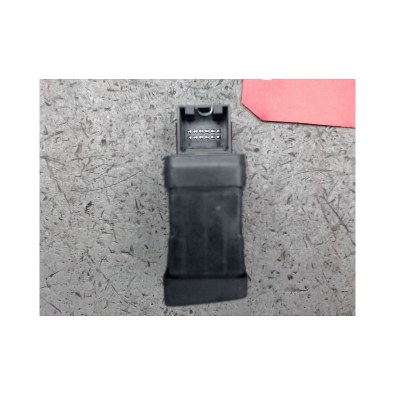 INTERIEUR COMMANDE FREIN A MAIN AUDI A4 3 PHASE 1 DIESEL