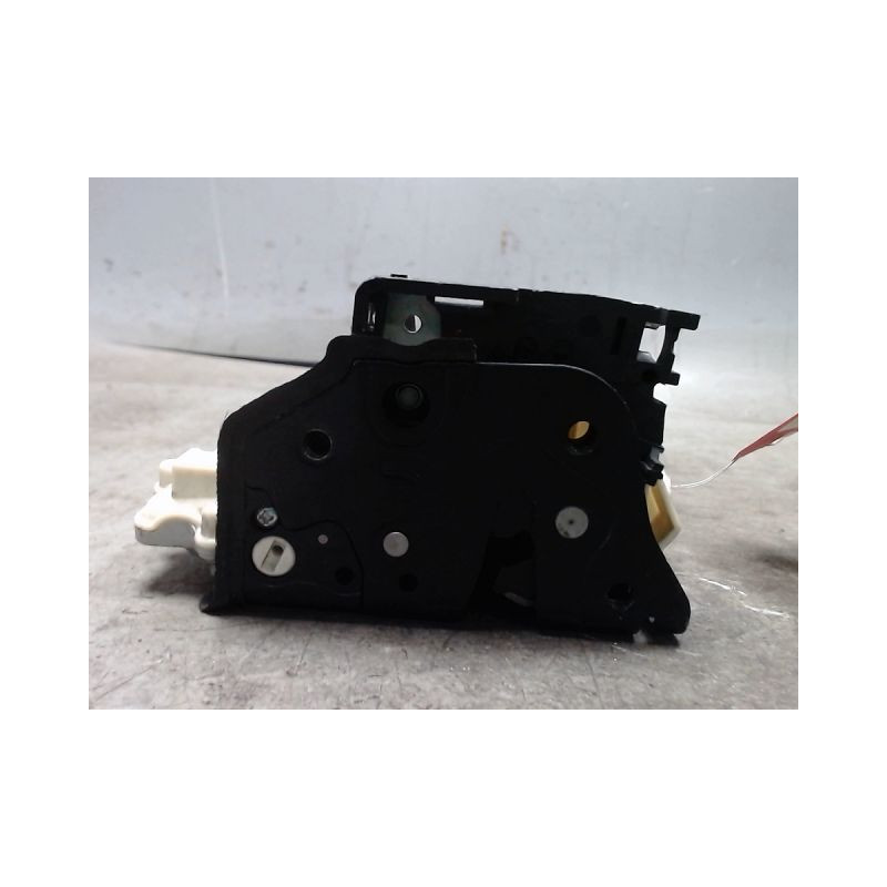 SYSTEME CONDAMNATION AVANT DROIT VOLKSWAGEN PASSAT 5 1.9 TDI - 8V TURBO
