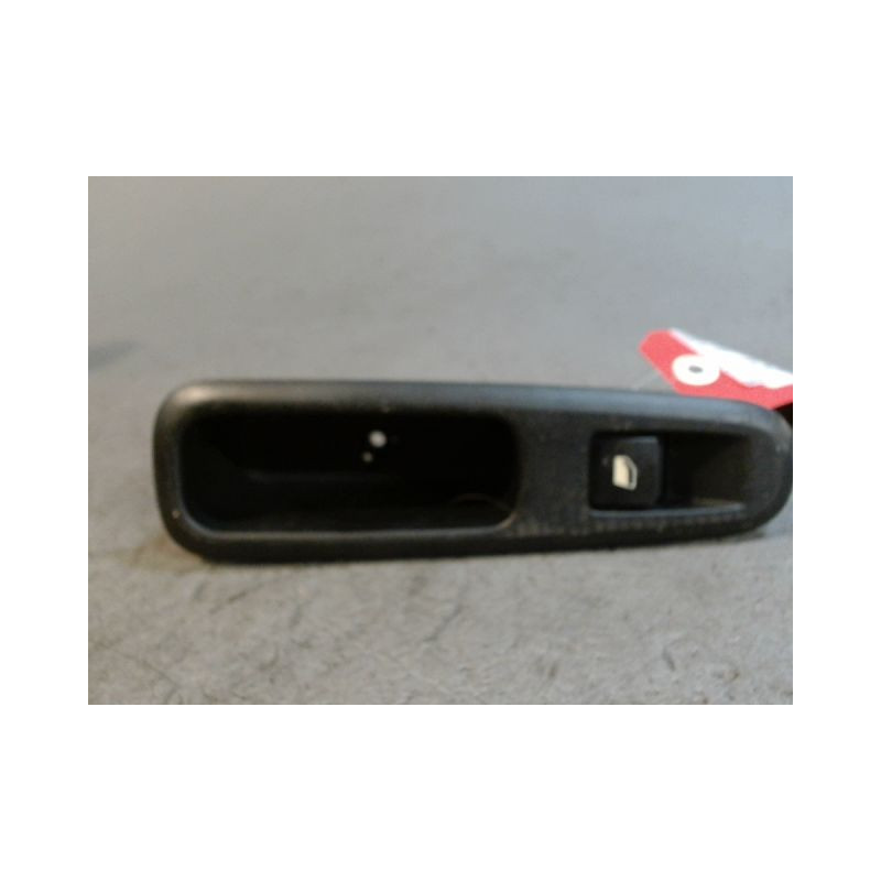 COMMANDE LEVE-GLACE PORTE AVD PEUGEOT 3008 PHASE 1  DIESEL