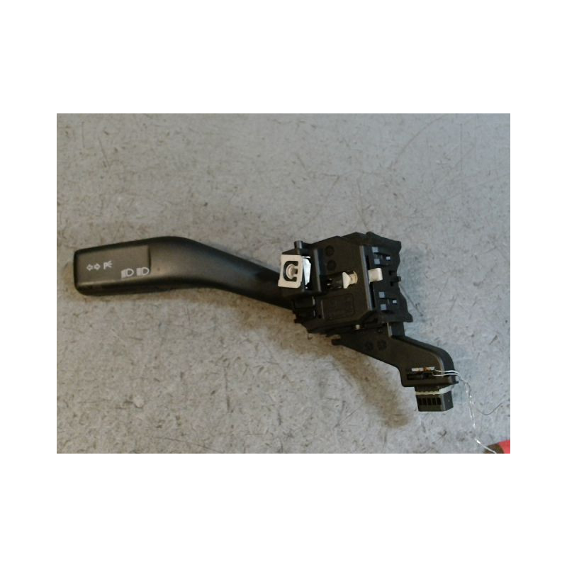 COMMANDE CLIGNOTANT AUDI A3 2 PHASE 1 1.9 TDI - 8V TURB