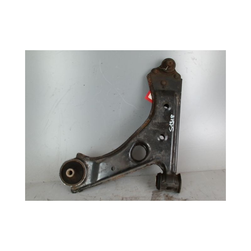 TRIANGLE INFERIEUR AVANT GAUCHE OPEL CORSA D PHASE 1  ESSENCE