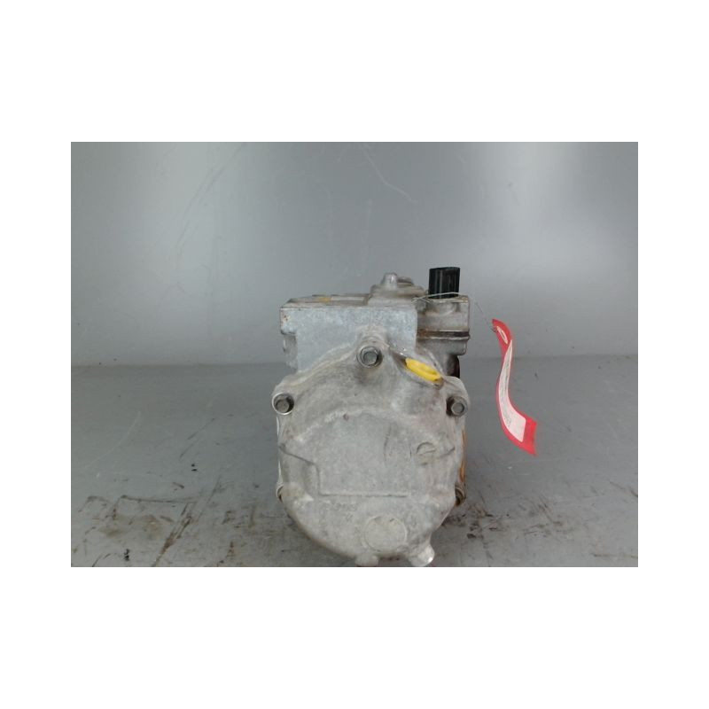 COMPRESSEUR AIR CONDITIONNE TOYOTA YARIS 3 PHASE 2 1.5I - 16V HYB