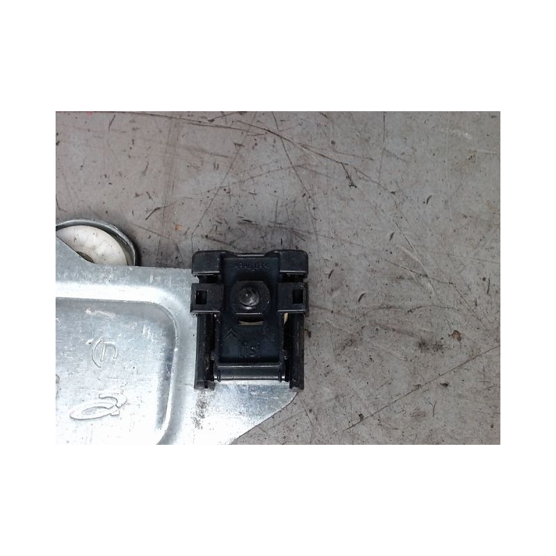 MECANISME+MOTEUR LEVE-GLACE AVANT DROIT PEUGEOT PARTNER 2 PHASE 1 1.6 HDI - 8V