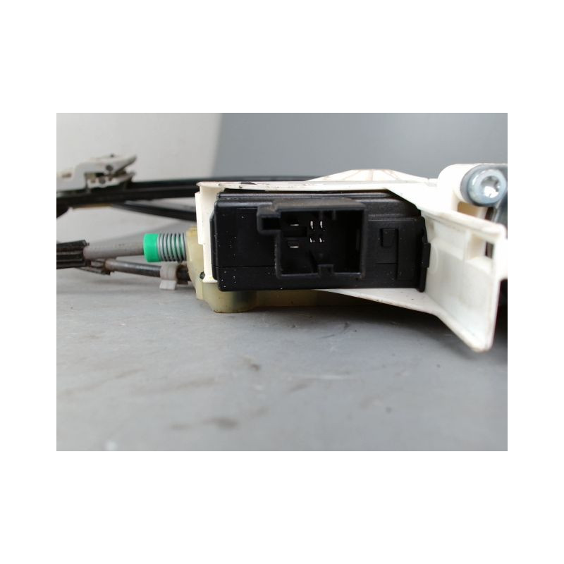 MECANISME+MOTEUR LEVE-GLACE ARRIERE DROIT AUDI Q7 1 PHASE 1 3.0 TDI - 24V V6