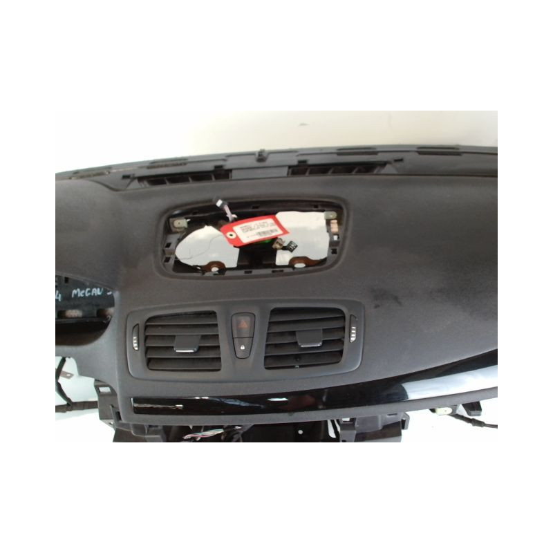 PLANCHE DE BORD  RENAULT MEGANE 3 PHASE 2 COUPE 1.6 DCI