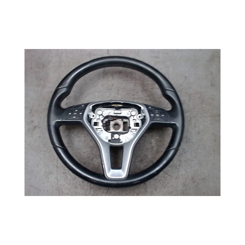 VOLANT DE DIRECTION MERCEDES CLASSE B 246 PHASE 1 180 1.8 C