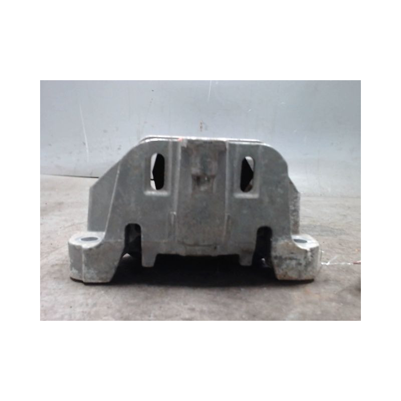 SUPPORT MOTEUR MERCEDES CLASSE B 246 PHASE 1 180 1.8 C B 180 CDI 