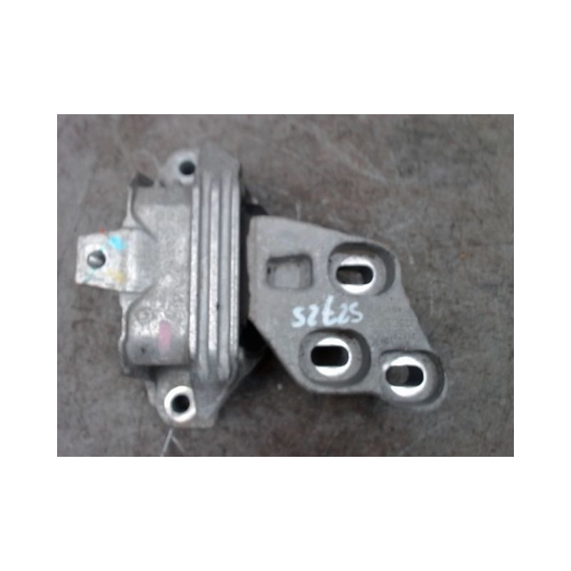 SUPPORT MOTEUR MERCEDES CLASSE B 246 PHASE 1 180 1.8 C B 180 CDI 