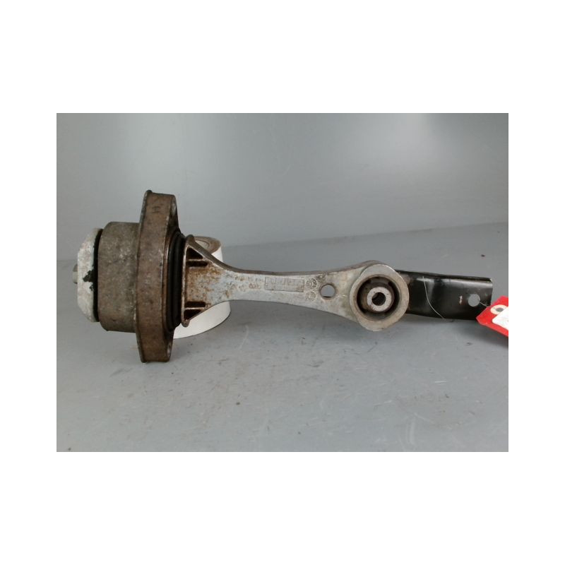 SUPPORT BOITE DE VITESSES VOLKSWAGEN GOLF 4 Diesel 1.9 TDI