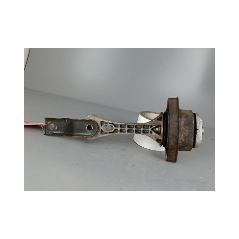 SUPPORT BOITE DE VITESSES VOLKSWAGEN GOLF 4 Diesel 1.9 TDI