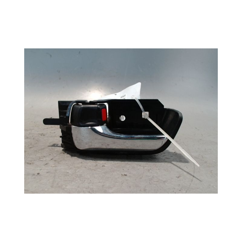 POIGNEE INTERIEURE PORTE AVANT GAUCHE TOYOTA PRIUS 2004-