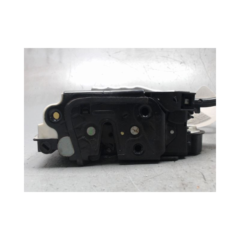 SYSTEME CONDAMNATION AVANT DROIT VOLKSWAGEN POLO 2009-