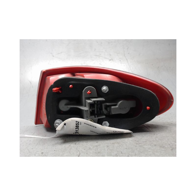FEU ARRIERE GAUCHE  ALFA ROMEO 147 5P