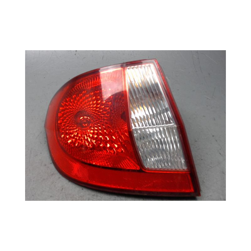 FEU ARRIERE GAUCHE  HYUNDAI GETZ