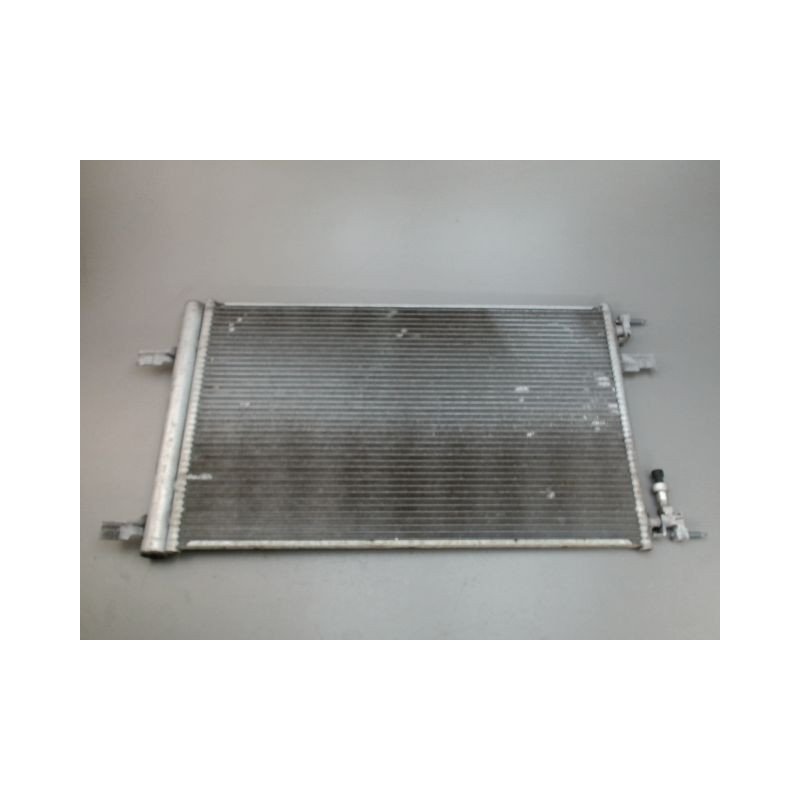 CONDENSEUR CLIMATISATION OPEL ZAFIRA