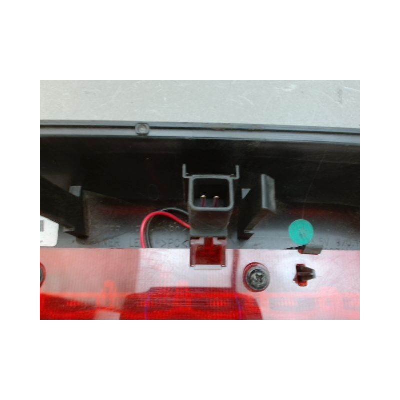 FEUX STOP SUPPLEMENTAIRE CHEVROLET AVEO