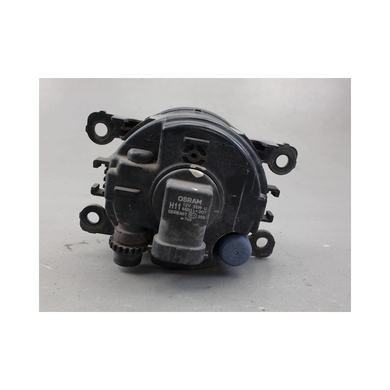 PHARE ANTIBROUILLARD AVANT DROIT RENAULT MEGANE