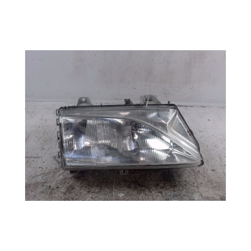PHARE DROIT PEUGEOT 806 94-2001