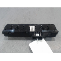 BOUTON DE WARNING DACIA DUSTER