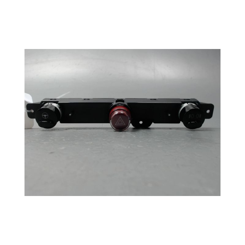 BOUTON DE WARNING FIAT 500 2007-