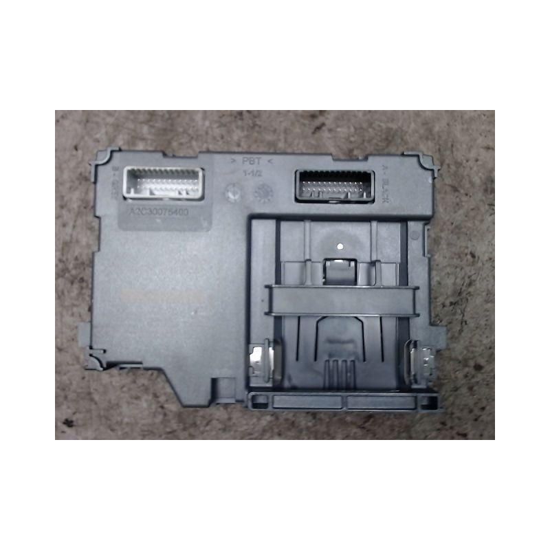 LECTEUR DE CARTE RENAULT CAPTUR 1